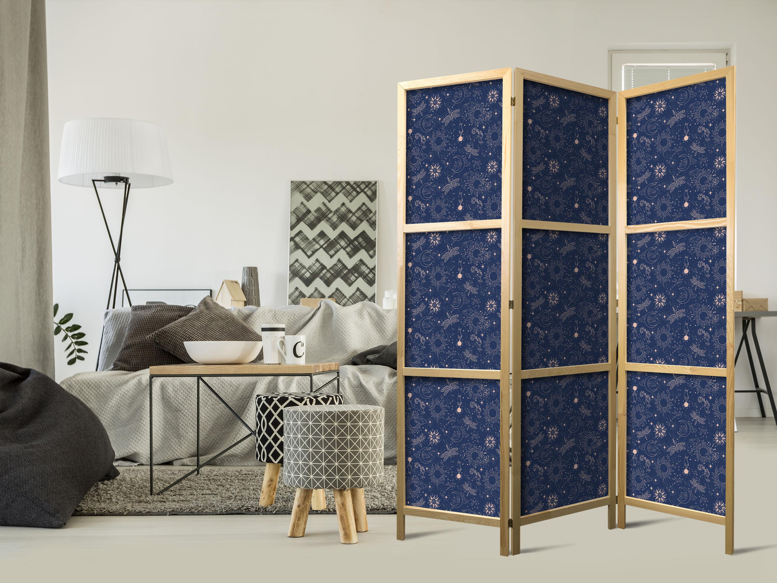 Japansk skærmvæg Cosmic Fantasy 135 x 172 cm - 3-panels rumdeler med sol, måne og guldsmede
