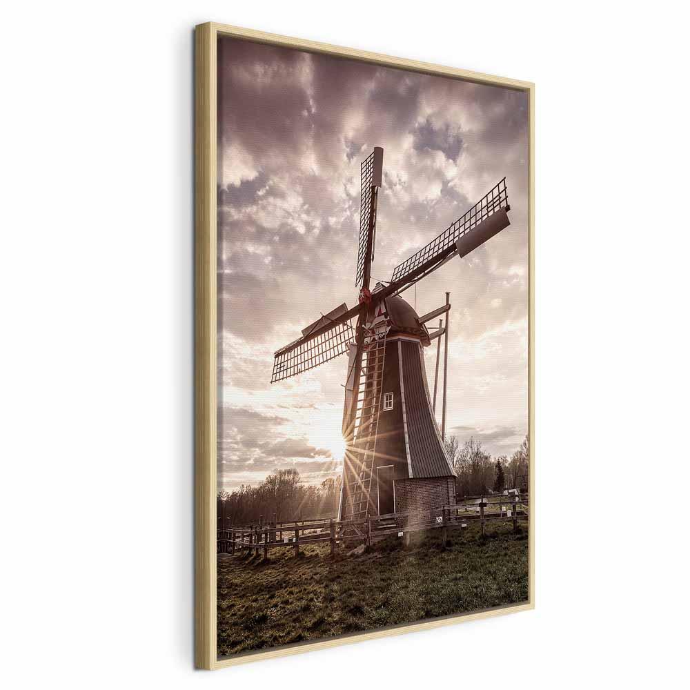 Lærredsbillede Vind af Minder lodret med vindmølle - 40 x 60 cm - I en naturlig træramme
