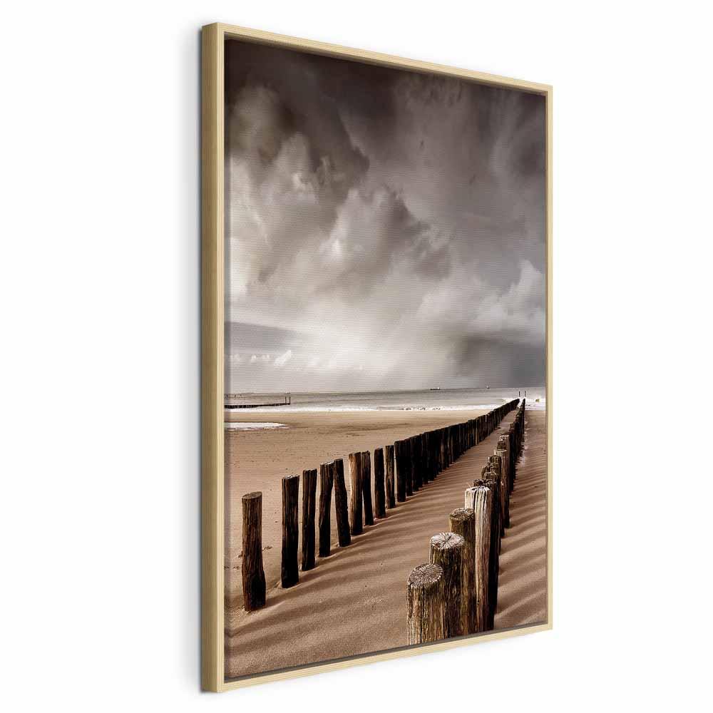 Lærredsbillede Udsigt til håb lodret - strandlandskab - 60 x 90 cm - I en naturlig træramme