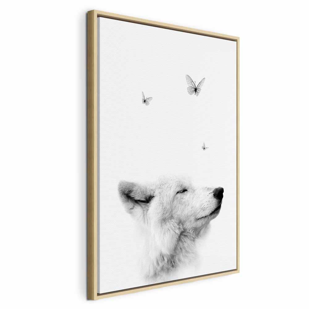 Lærredsbillede Gentle Dream lodret - dyremotiv med sommerfugle - 40 x 60 cm - I en naturlig træramme