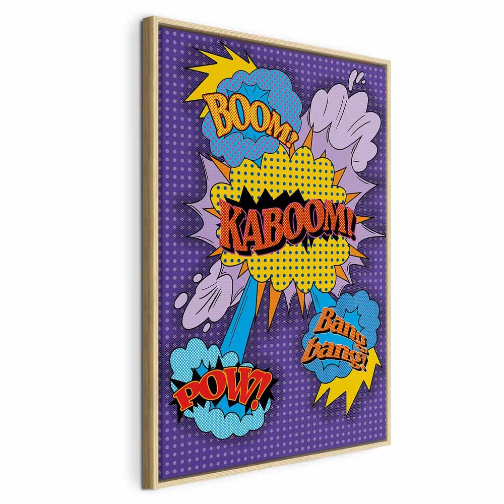Lærredsbillede Kaboom! lodret til børneværelse - 40 x 60 cm - I en naturlig træramme