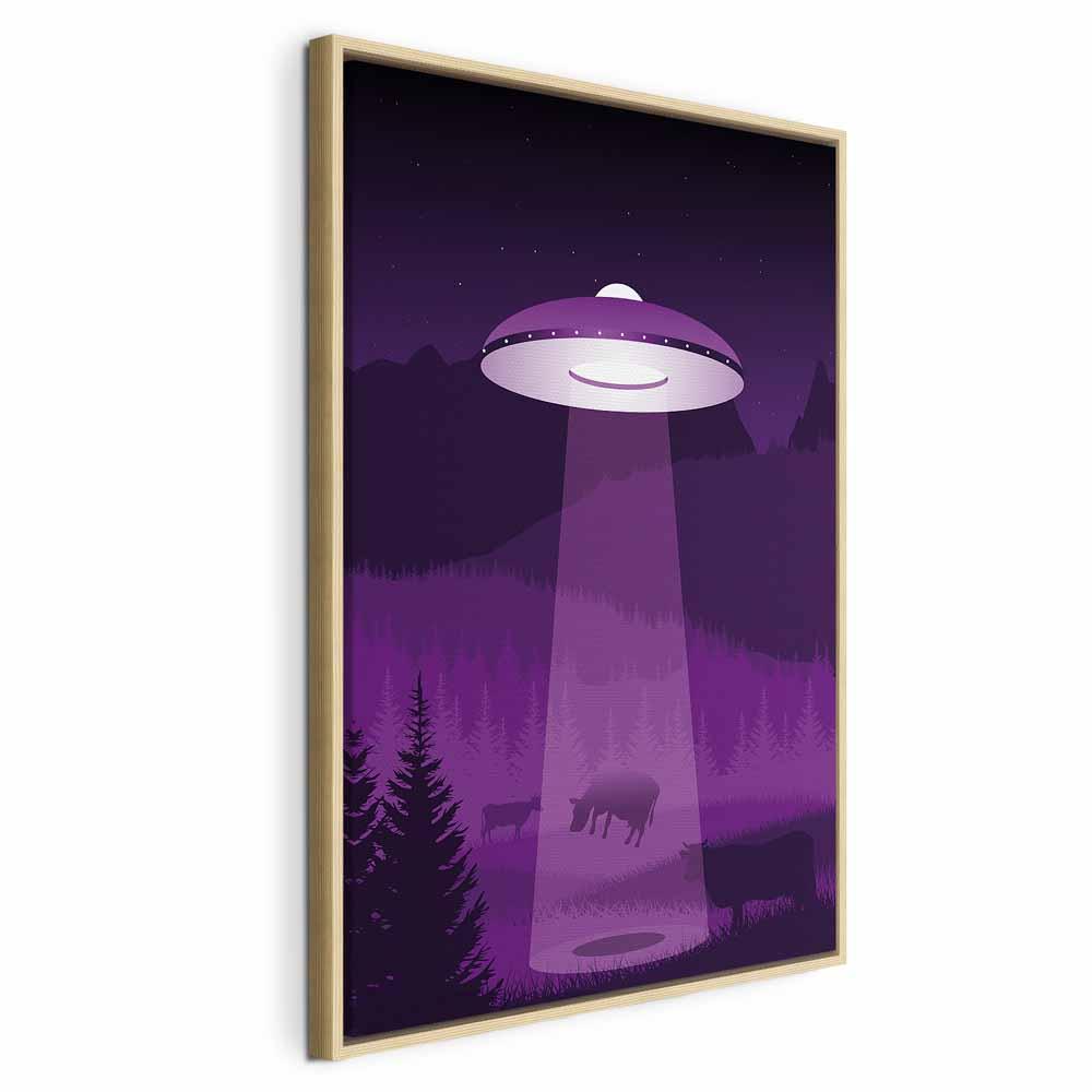 Lærredsbillede UFO lodret - violet fantasimotiv - 80 x 120 cm - I en naturlig træramme