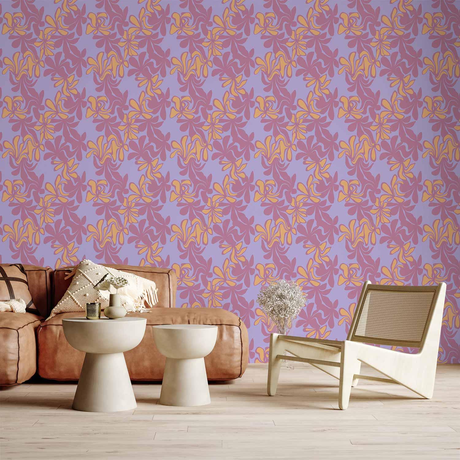 Tapet Exotic - tofarvede blomster i lilla og orange på blå baggrund - 50 x 1000 cm - Standard
