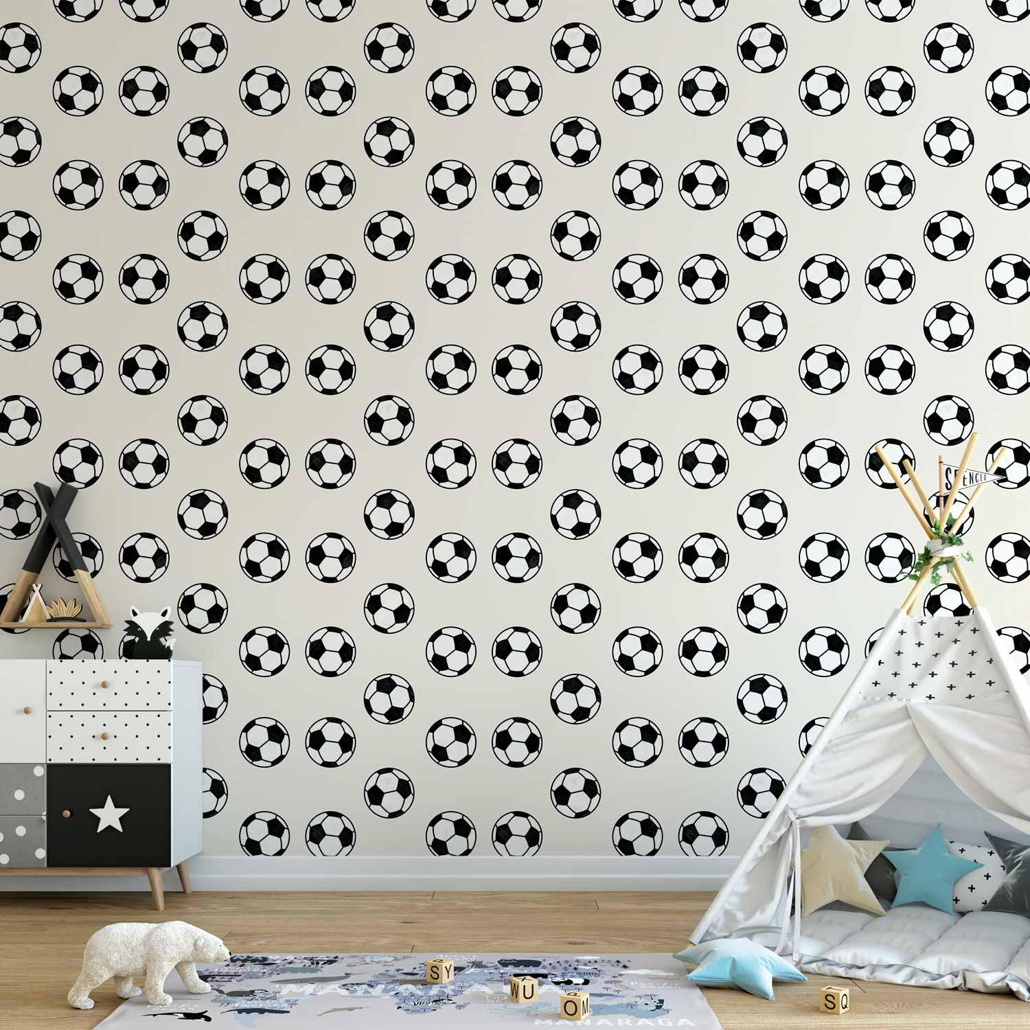 Tapet med fodbolde - sort-hvidt børnetapet på beige baggrund - 50 x 1000 cm - Standard