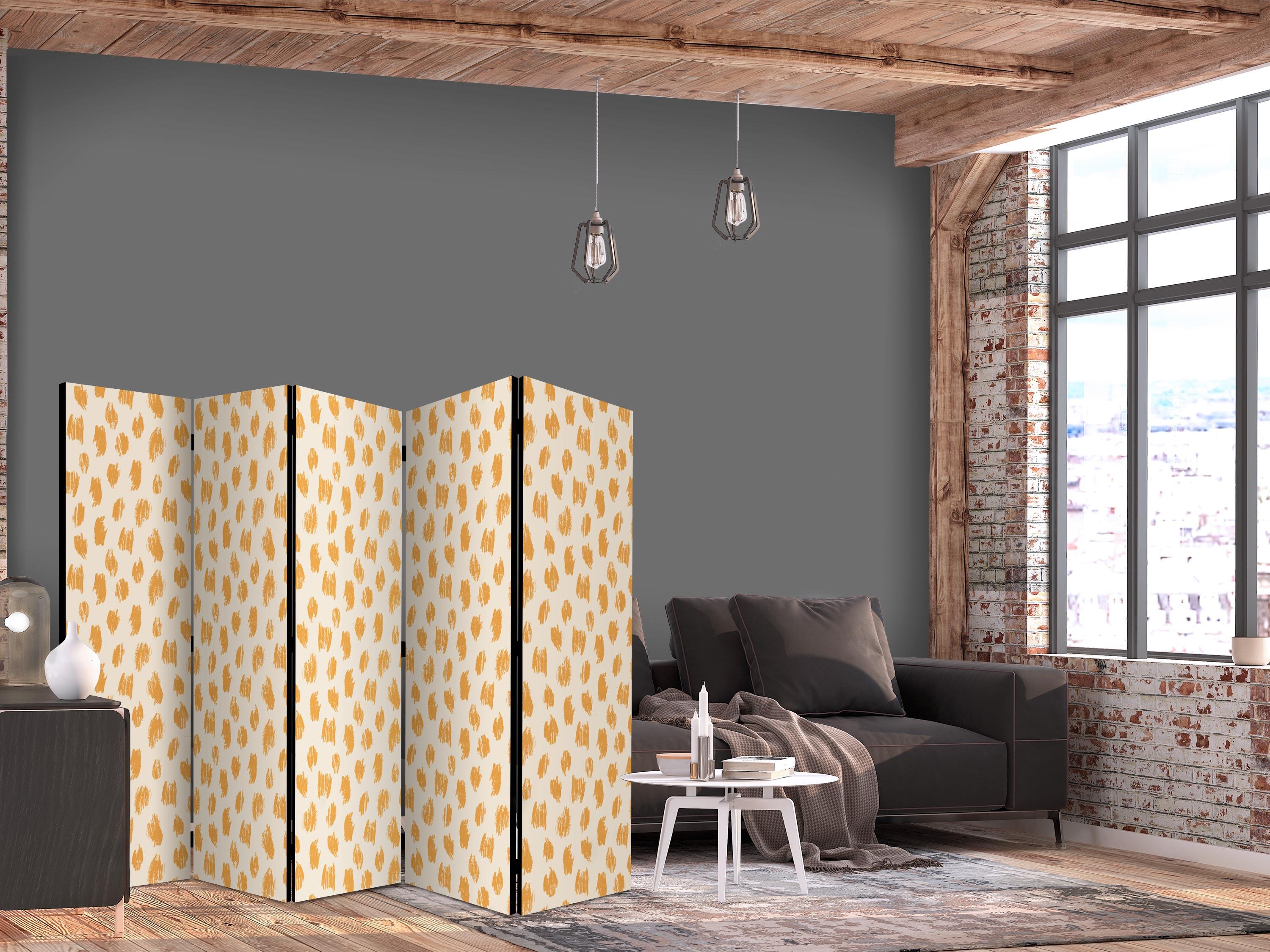 Skærmvæg med tegnet pletmønster i orange og ecru - 5-panels rumdeler - 225 x 172 cm - Enkeltsiddet