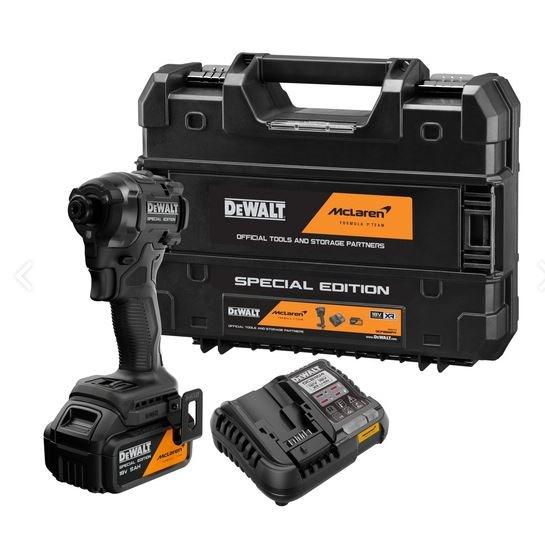 DeWALT McLaren 18V XR akku slagnøgle med 1 x 5,0 Ah batteri