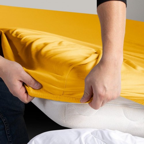 Jersey faconlagen RESTILO Amber - gul, 80-90x200 cm