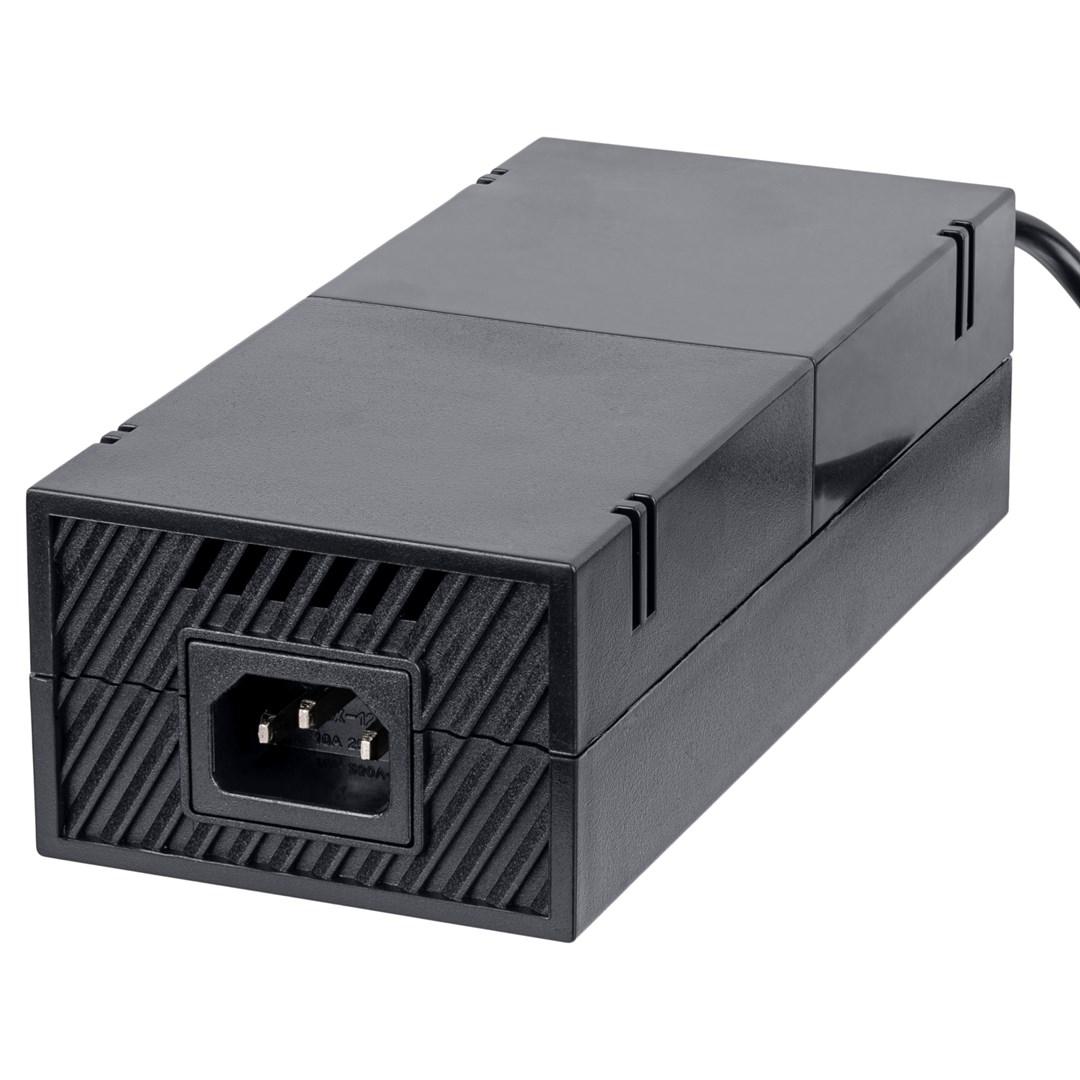 Strømadapter/inverter Akyga AK-PD-01 135 W - sort
