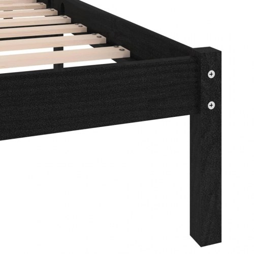 Sengeramme 140 x 190 cm i massivt fyrretræ - sort