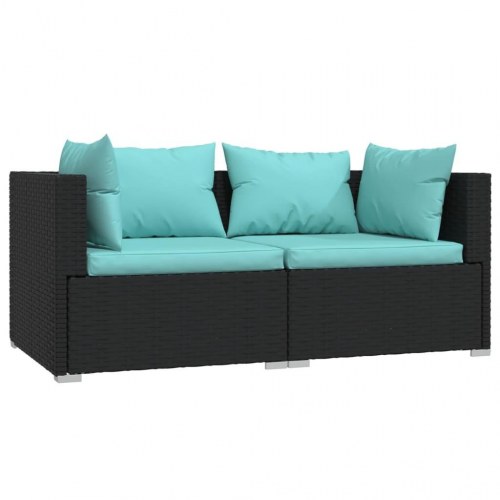 2-personers havesofa i sort polyrattan med akvamarinblå hynder