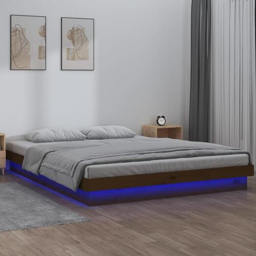 Sengeramme med LED-lys 140x200 cm massivt træ gyldenbrun