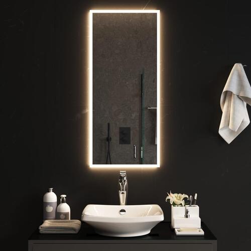 Badeværelsesspejl med LED-lys 40x90 cm