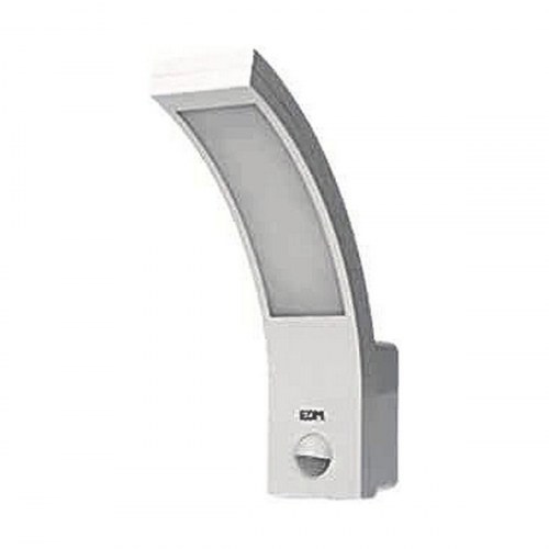 EDM Væglampe 10 W med sensor, 750 lm, 6.400 K - hvid (IP54)
