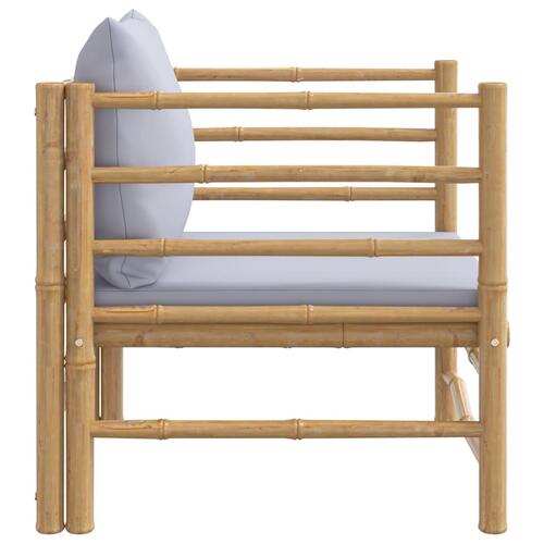Havesofa med lysegrå hynder bambus