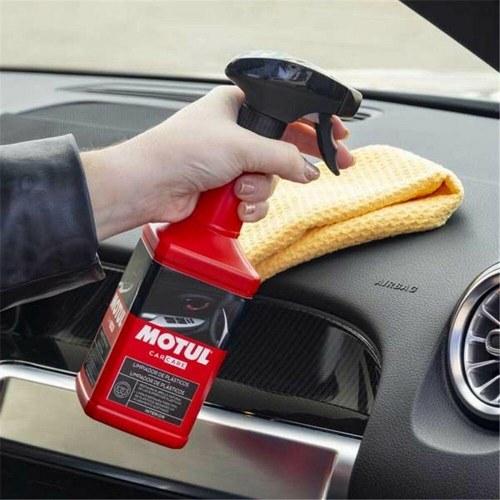 Motul Plastic Cleaner 500 ml - plast rens til bilens interiør