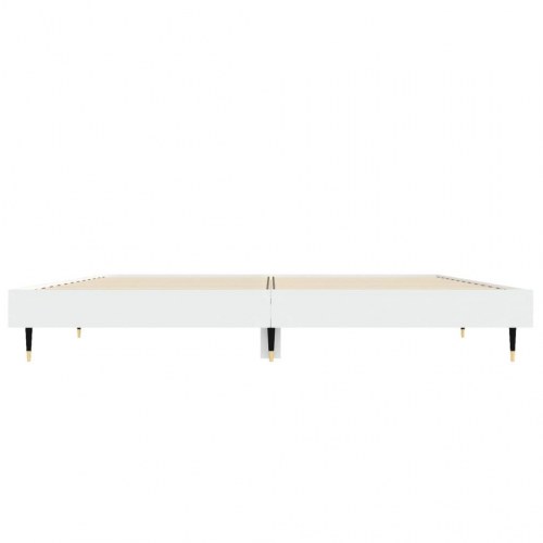 Sengestel 135 × 190 cm i hvidt konstrueret træ med metalben