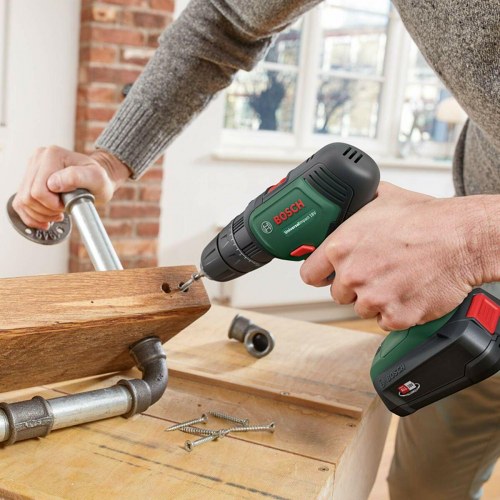 Bosch UniversalImpact 18 slagboremaskine 18 V - 34 Nm (inkl. 2×1,5 Ah, lader og kuffert)