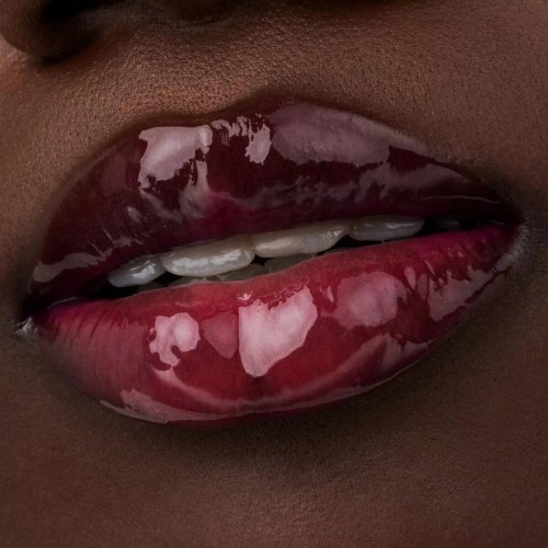 Læbeolie Catrice Glossin' Glow 020 Drama Mama 4 ml