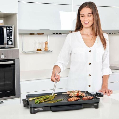 Elektrisk Grill Black & Decker ES9680080B 2200 W