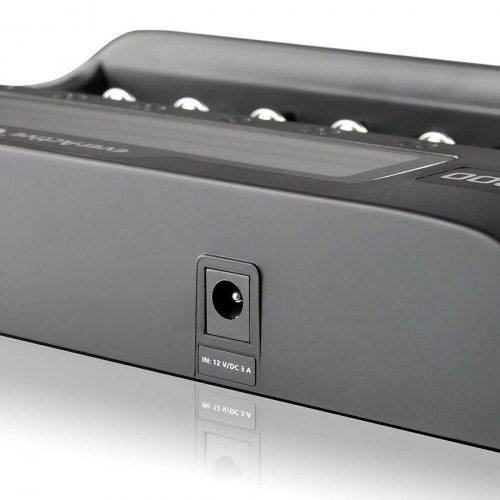 EverActive UC-800 bærbar oplader - sort, LED-display