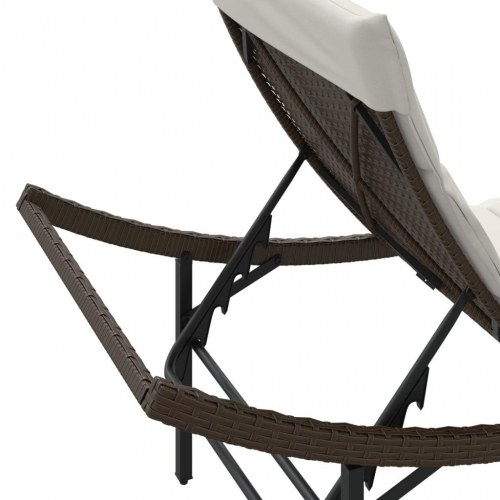 Liggestole 2 stk. med bord i polyrattan - brun