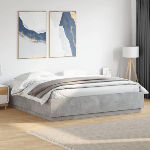 Sengeramme med LED-lys 180x200 cm konstrueret træ betongrå