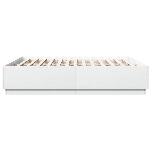 Sengeramme med LED-lys 200x200 cm konstrueret træ hvid