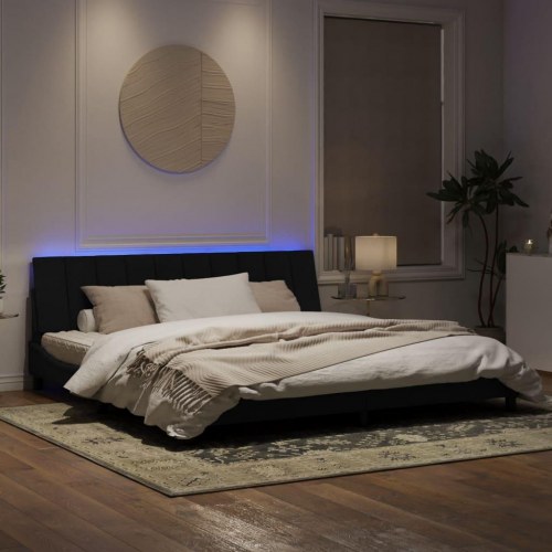 Sengeramme med LED uden madras Hanko 200 x 200 cm - sort velour