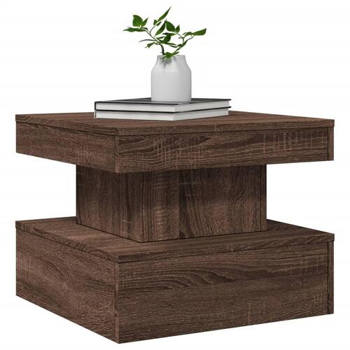 Sofabord med LED-lys 50x50x40 cm brun egetræ