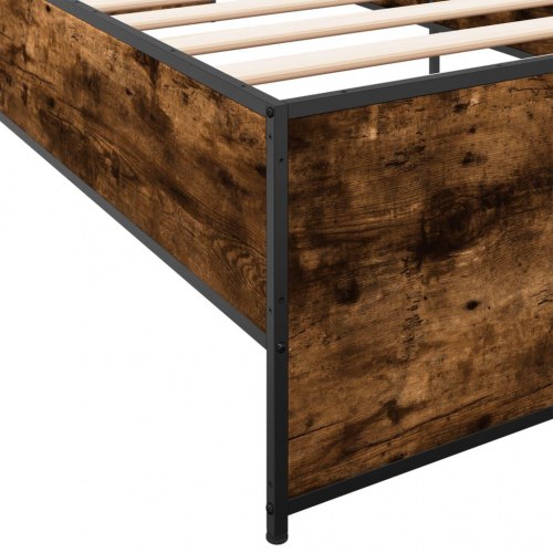 Sengeramme 75 x 190 cm i røget eg og metal