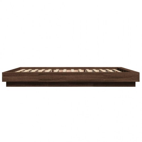 Sengeramme med LED-lys 140x190 cm konstrueret træ brunt eg