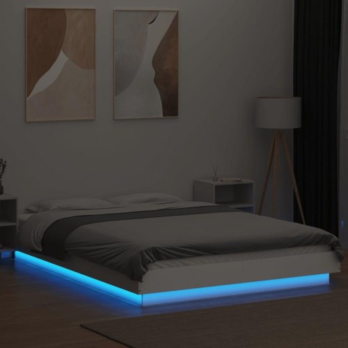 Sengeramme med LED-lys 140 x 190 cm - hvid