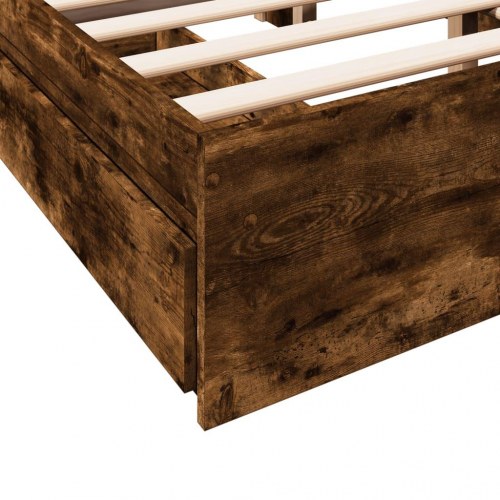 Sengeramme med 4 skuffer 135 x 190 cm - røget egetræ