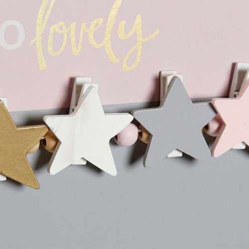 Fotoramme med klemmer - Hello Lovely, træ/MDF, stjerner, 40 × 1 × 24 cm (grå/rosa)