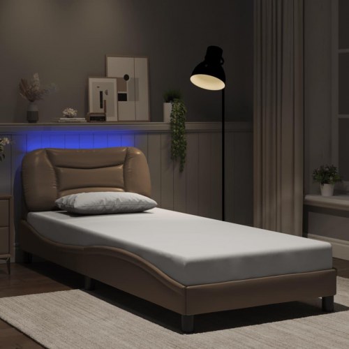 Sengeramme med LED Hvar 80 x 200 cm - cappuccino