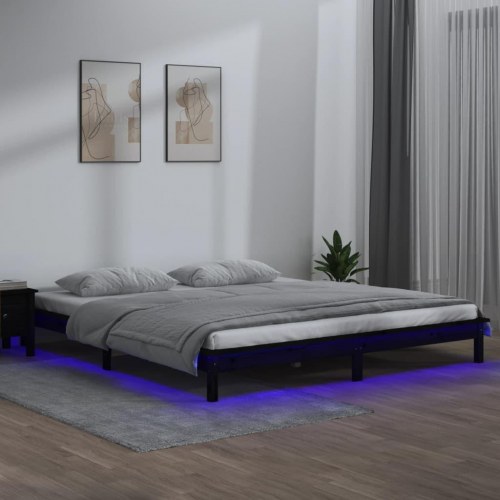 Sengeramme i massivt fyrretræ med LED-lys - 200 x 200 cm, sort