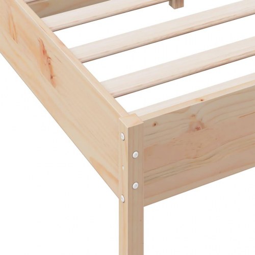 Sengeramme i massivt fyrretræ 140x190 cm - med sengegavl