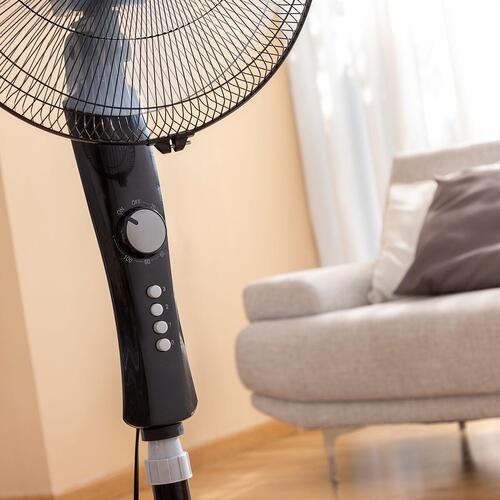 Fritstående ventilator Breezinn Sort 45 W