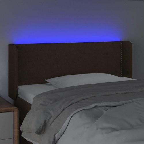 Sengegavl med LED-lys 93x16x78/88 cm stof mørkebrun