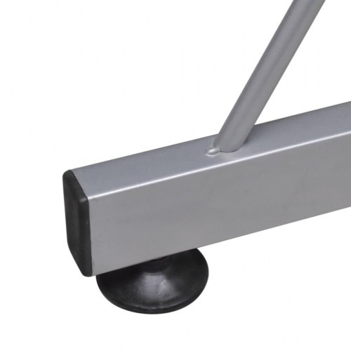 Skrivebord 139x115cm i brun