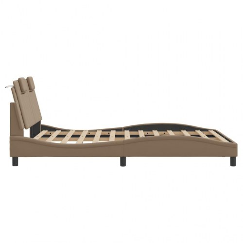 Sengeramme Viana med LED uden madras 140 x 200 cm - cappuccino