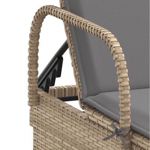 Liggestol i polyrattan med hjul og hynde - beige/lysegrå