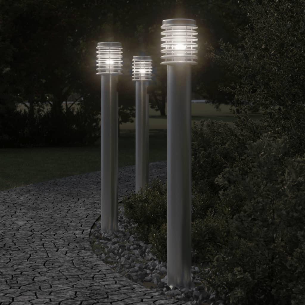 Udendørs standerlampe med stikkontakt 110 cm rustfrit stål sølv