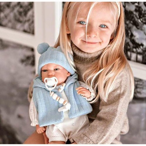 Dukke - Arias genfødt Martin 40 cm med blå tæppe