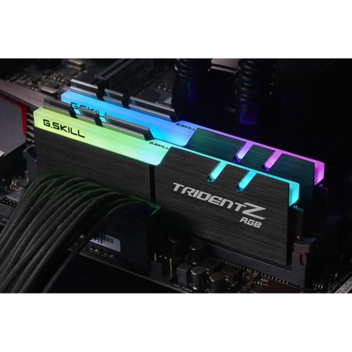 GSKILL Trident Z RGB 16 GB (2x8) DDR4 3600 MHz CL18 RAM