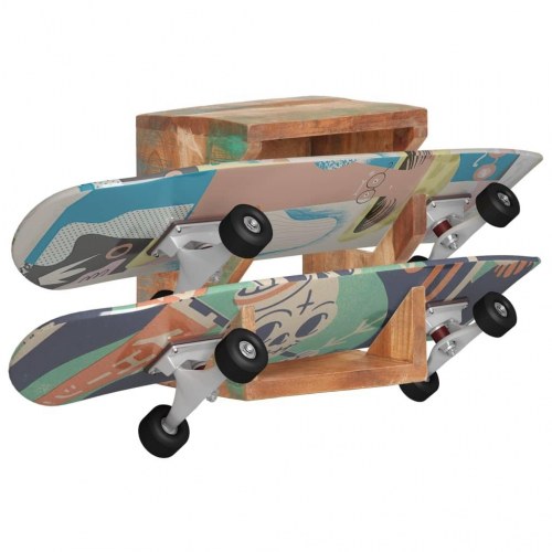 Væghængt skateboardstativ i massivt genbrugstræ - 25 x 20 x 30 cm
