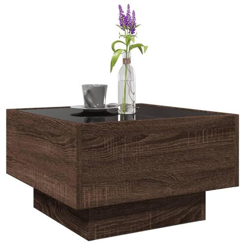Sofabord med LED-lys 50x50x30 cm konstrueret træ brunt eg