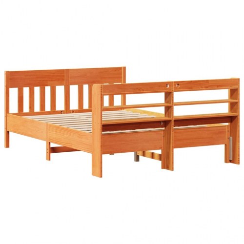 Sengeramme 140x190 cm i massivt fyrretræ - gyldenbrun med hovedgærde og hylder