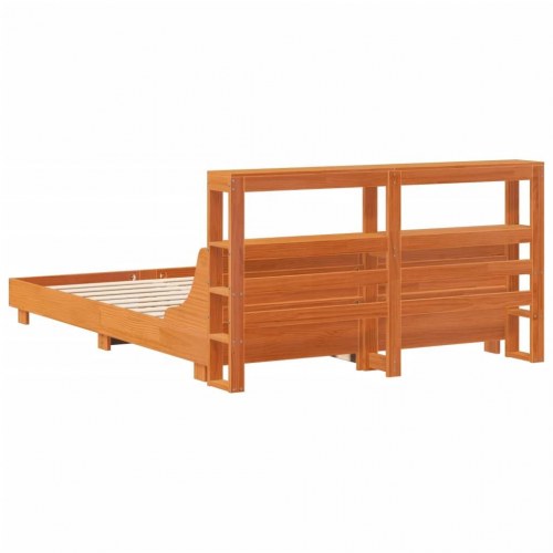 Sengeramme 140x190 cm i massivt fyrretræ - gyldenbrun med sengegavl og hylder