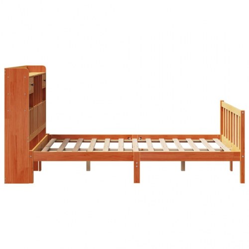 Seng med reol 135x190 cm i massivt fyrretræ - gyldenbrun